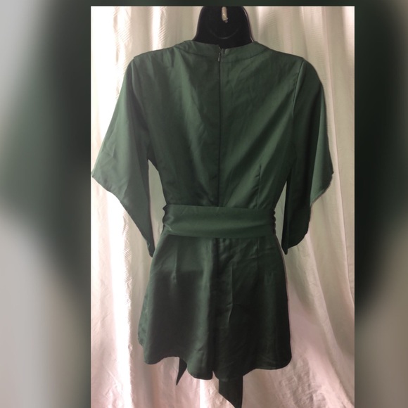 New NASTY GAL Green Satin Belted Romper, Size Med - Picture 4 of 4